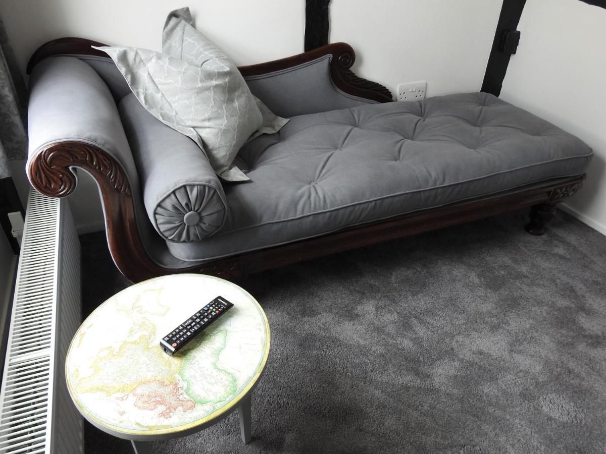 Purlins Holiday Apartment ซอลส์บรี ภายนอก รูปภาพ