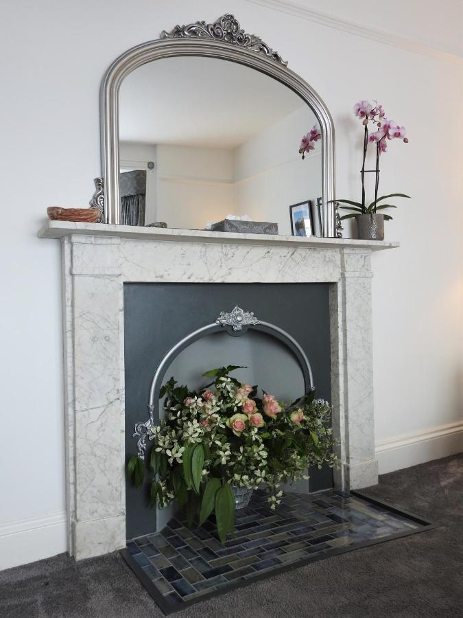 Purlins Holiday Apartment ซอลส์บรี ภายนอก รูปภาพ
